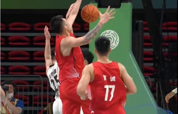 北京|打鐵大賽!四大內(nèi)線發(fā)威,陶漢林20+10,山東力克北京奪第五名!