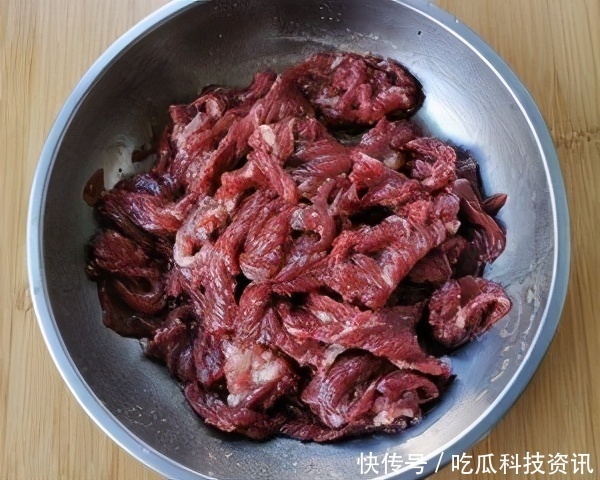 懒人|适合懒人的健康蒸菜,虫草花蒸牛肉