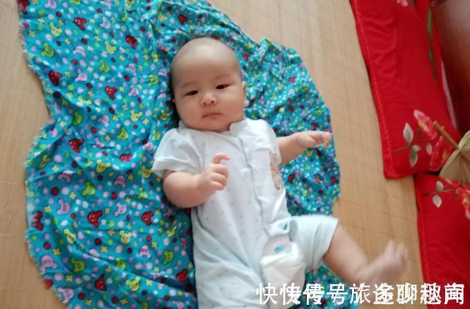 二合一|宝宝一洗头就“呲哇乱叫”?学会这几招,让宝宝爱上洗头