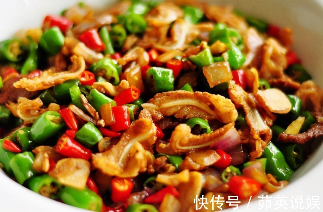 脆骨|女性到了中年,推荐三种美食,清热排毒,润肤养颜,保护心血管