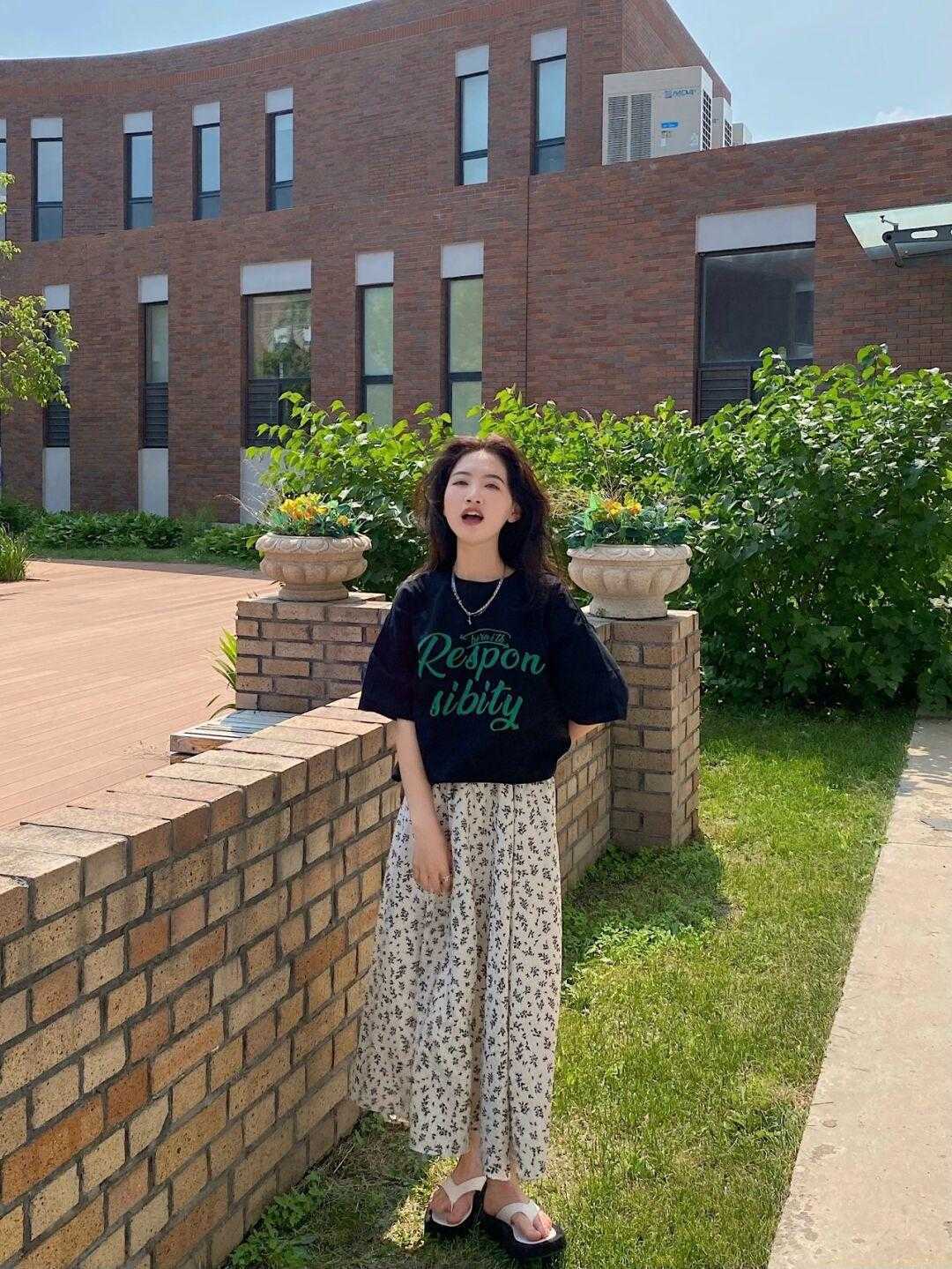 曲线|半身裙的N种搭配方法,简约大气又高级,实用性强