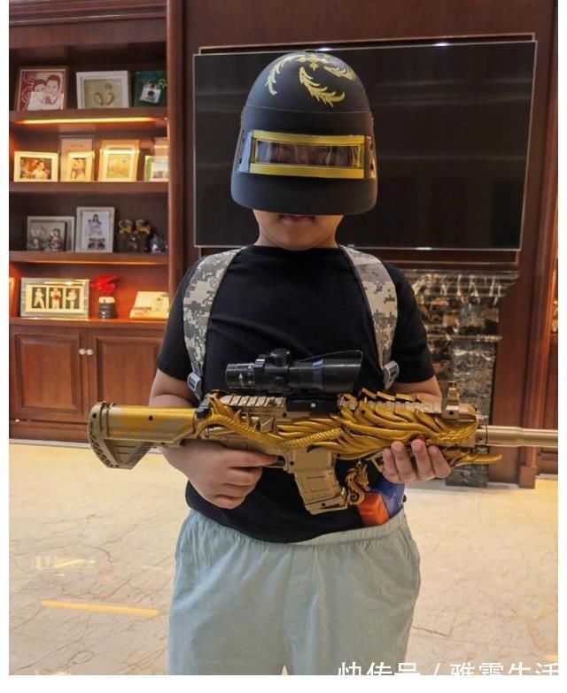 胡可|沙溢曬二兒子小魚兒 胖嘟嘟極可愛 粉絲:公公好好培養(yǎng)以后他娶我