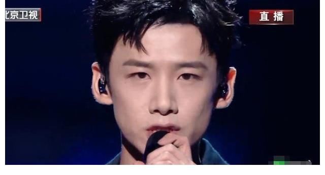 白敬亭沸腾之夜舞台，麻雀好治愈，真的被白敬亭李荣浩合唱治愈了