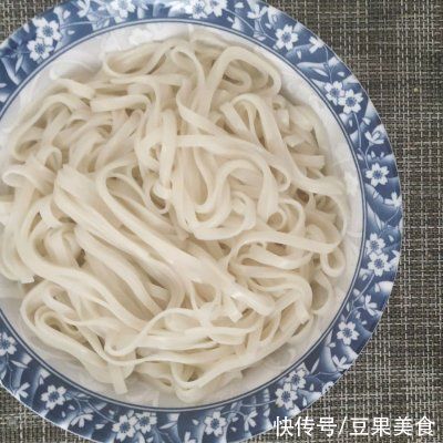 西红柿|色香味俱全的西红柿鸡蛋面(内含西红柿起沙方法)