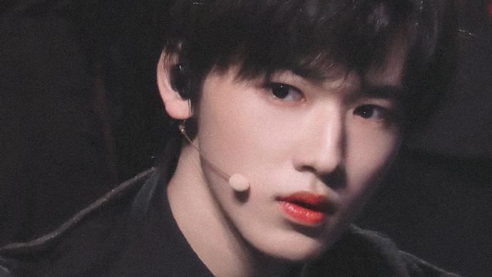 王牌对王牌|王牌对王牌被批内容注水,归根结底是资本疯狂进驻,费费成受害者