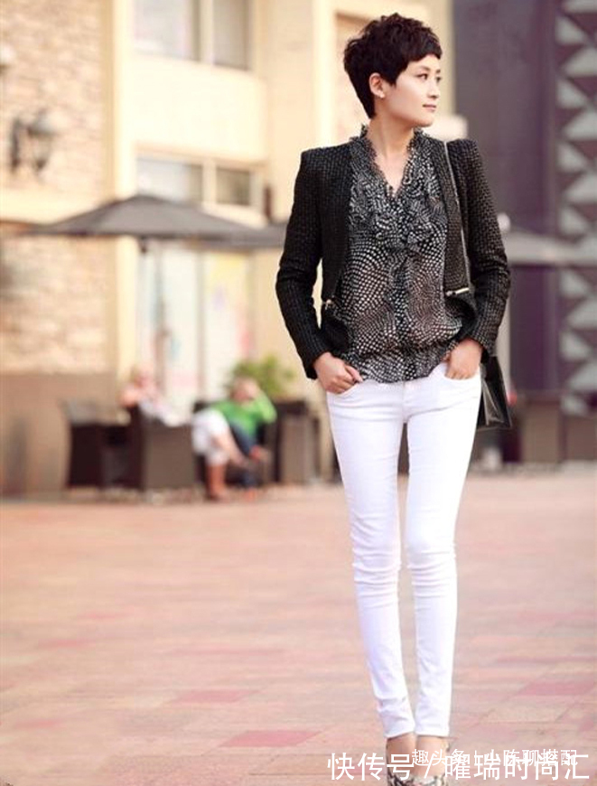 女性 45岁年纪女人换发型?3种不要留,不优雅还会很显土气