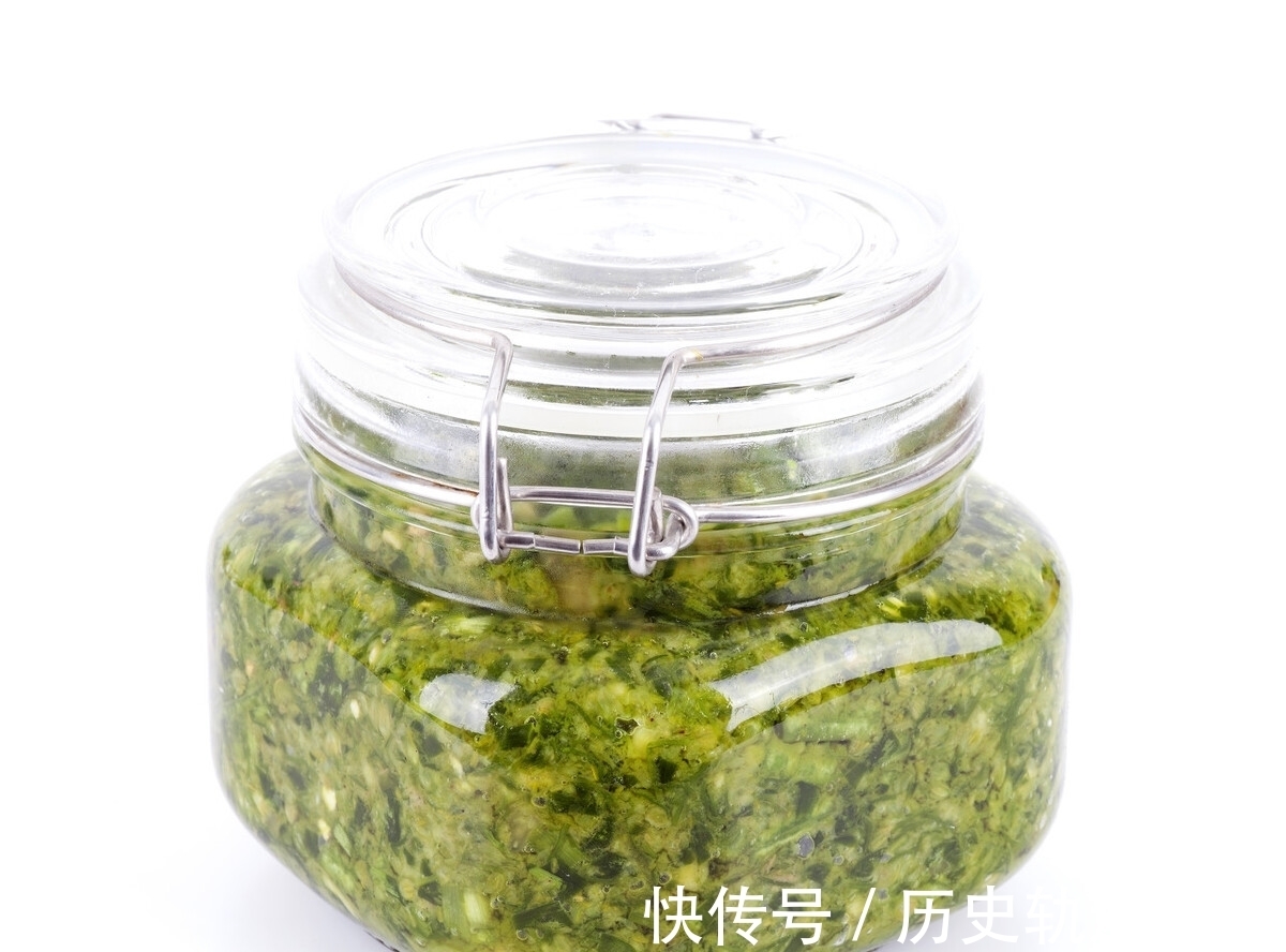 浓郁|腌韭花酱,只放盐还不够,多放1样水果,更香更浓郁,存放时间久