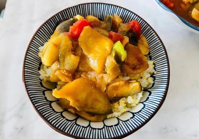 切块儿|天再热也坚持在家做饭，简单4个菜快速上桌，清爽下饭不油腻