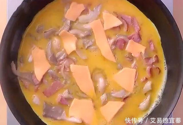 早餐饼|这个早餐饼是女儿的最爱,营养全面,早起15分钟就能搞定