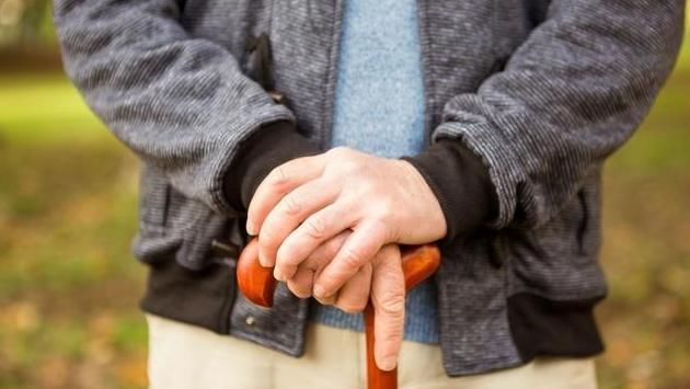 寿命长短,外貌会'藏不住'4点长寿老人的特点,你有吗