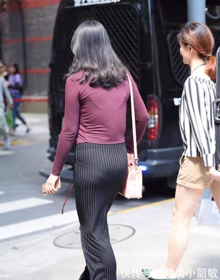 辣妈 辣妈已不再年轻,但是却散发着迷人的风韵