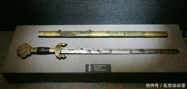 这个现存仅次于北京故宫的宫城，所藏是整个满清八旗