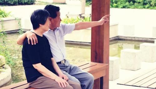 长寿秘诀|夫妻二人长寿秘诀是什么为什么可以活到100岁很多人不清楚