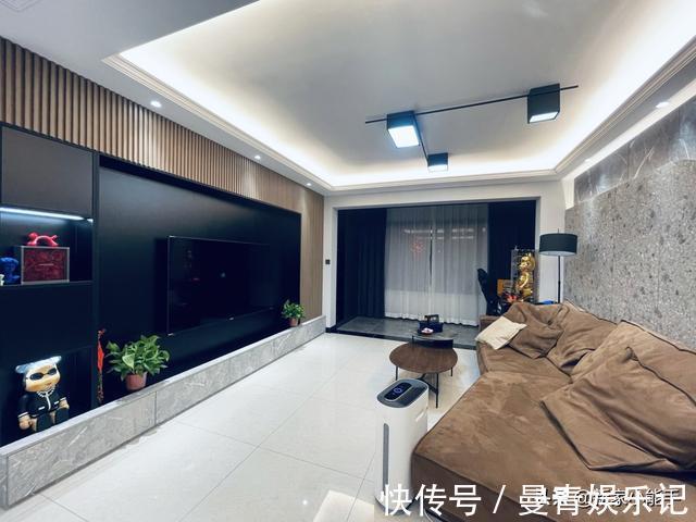 电视墙|这是我见过改造最个性，最有档次的精装房，入户鞋柜实用又抢眼
