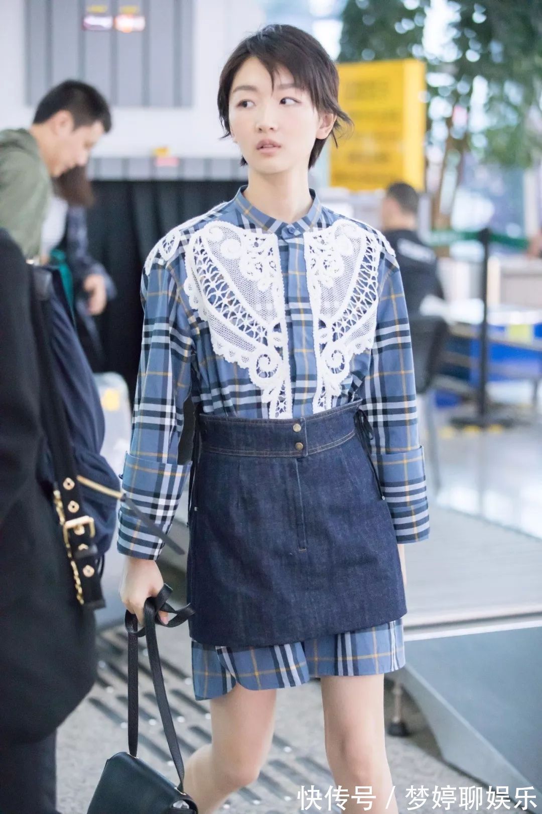 百褶裙|穿来穿去,还是衬衫+裙子最百搭时髦,一年四季都能让你美上天