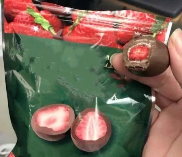 草莓牛奶糖|让女生“毫无抵抗”的4种草莓零食，图2看着流口水，图4价格昂贵