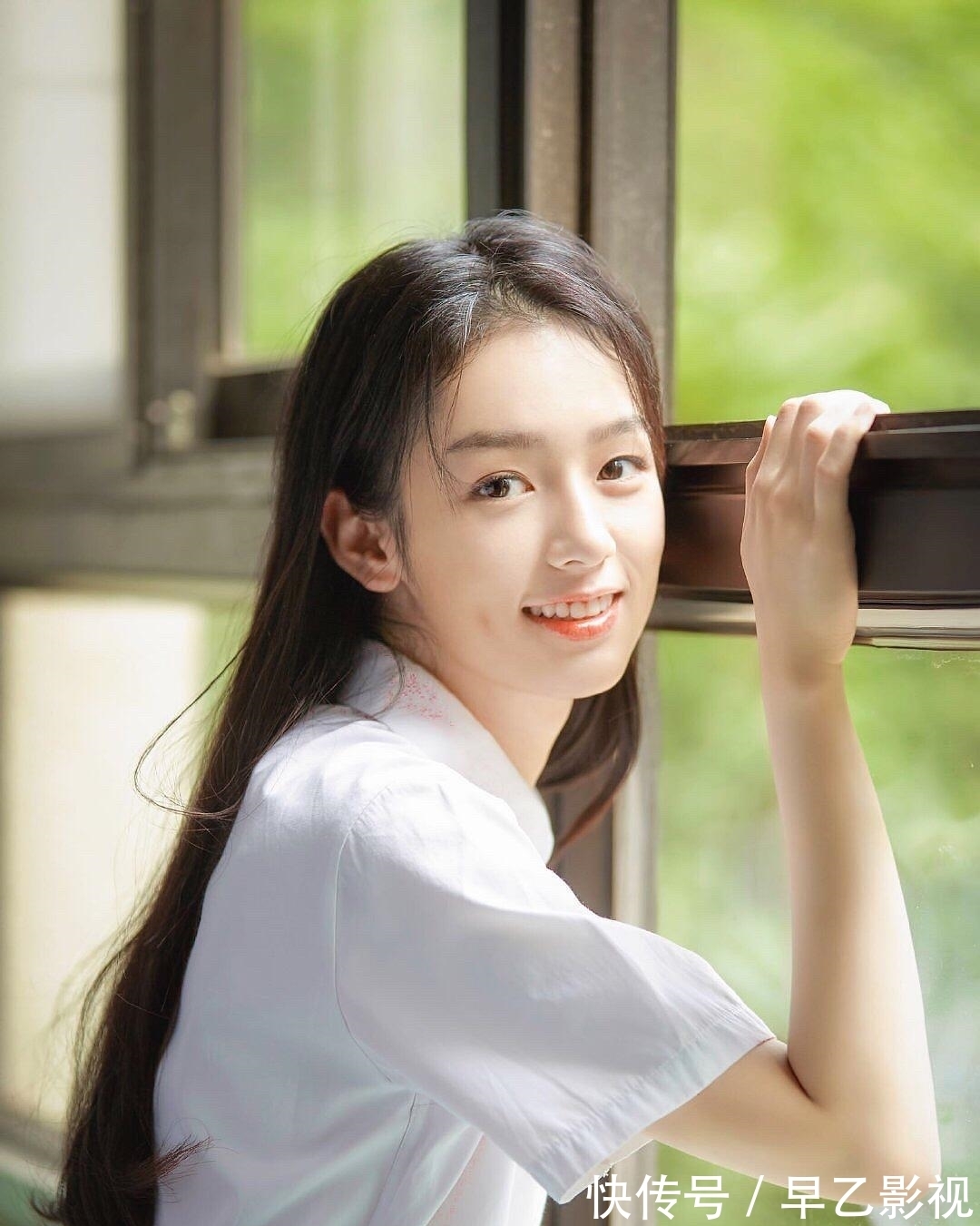 孟子义|周也野心藏不住了，《中餐厅》里急于表现或用力过猛