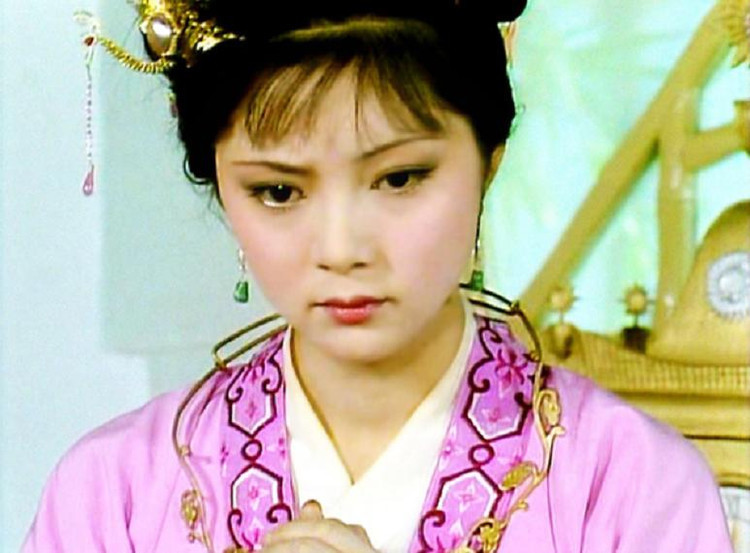 贾府@《红楼梦》里薛宝钗借人参讽刺贾母,薛家对贾母已经不满意了?