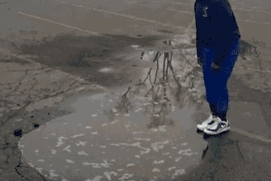 素湃 国潮鞋做得有多牛?雨天不湿鞋,穿一天不捂脚,好看还不贵