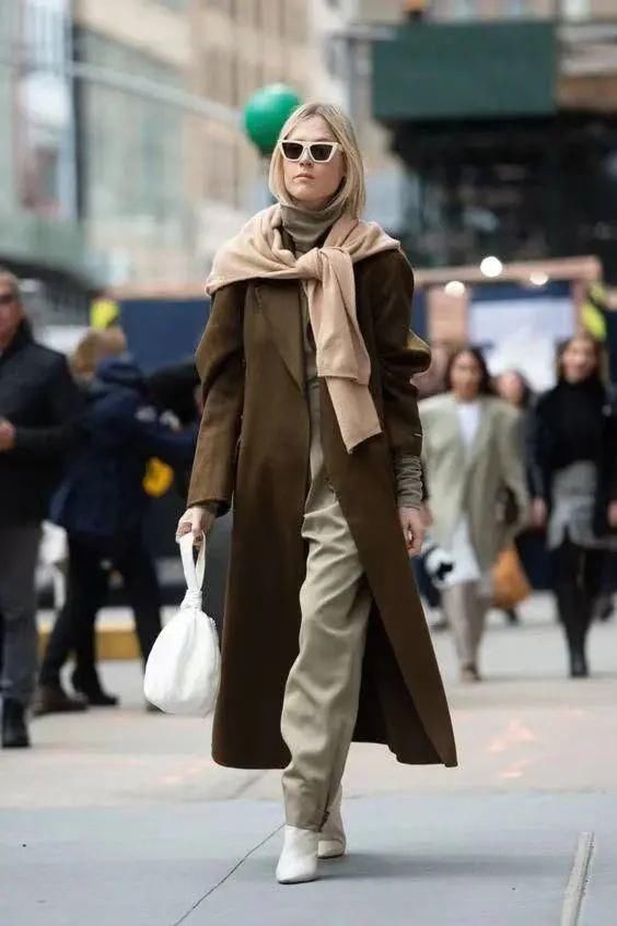 高领怎么穿才不土？30张图告诉你秋冬搭配绝招！这样穿才能保暖又时髦！