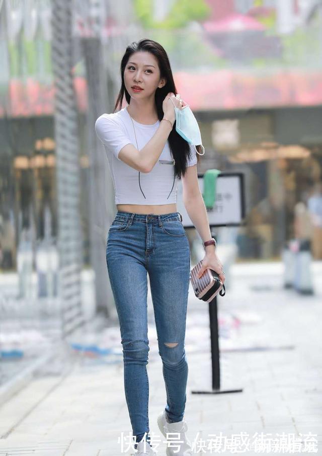 朋友之间 阳光明媚的美女,洋溢着甜蜜的微笑,美丽动人