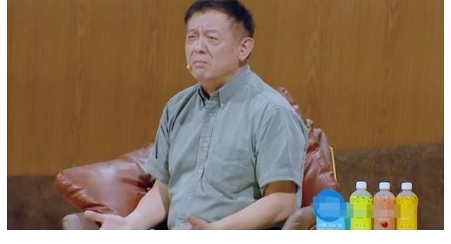 這節(jié)目太真實(shí)！《導(dǎo)演請(qǐng)指教》韓雪被“業(yè)余”罵哭，王文也是陪襯