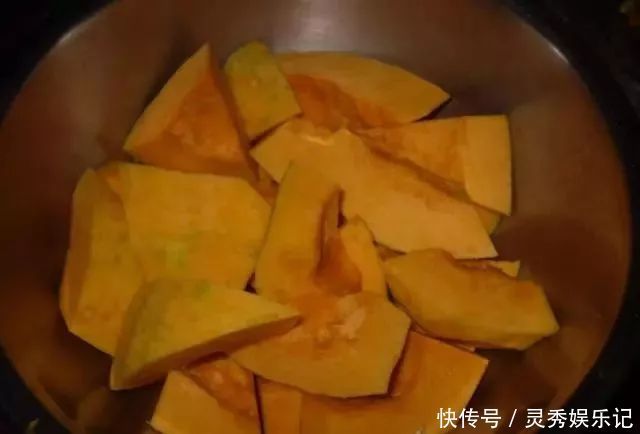 分钟|南瓜饼最简单的做法,3分钟就能学会,比外面卖的都好吃