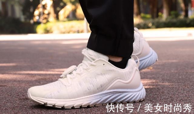 eva 舒适、透气、缓震,入门级专业跑鞋咕咚10k pro体验!