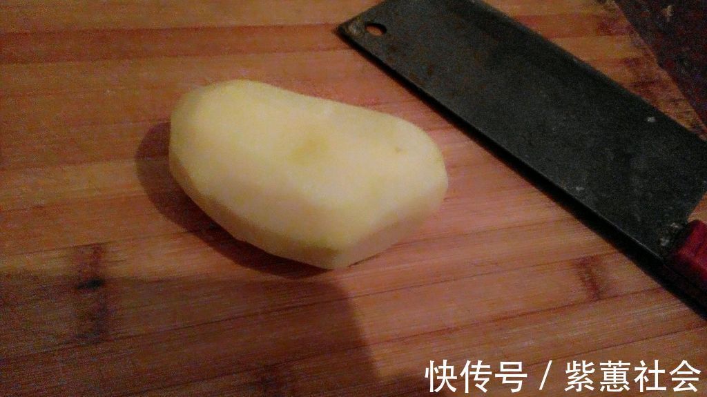 辣椒油|凉拌酸辣土豆丝的制作方法，开胃下饭，营养健康