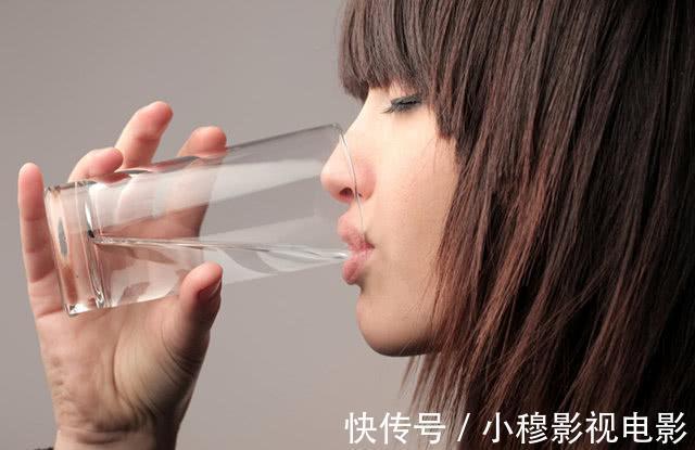 肝癌|78岁老人因肝癌离世，医生：太多人还在吃，家里都有