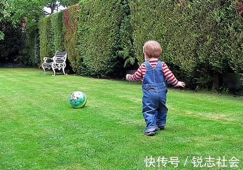 骑自行车|别错过“黄金长高季”,家长可以用这五种运动,助力孩子长高