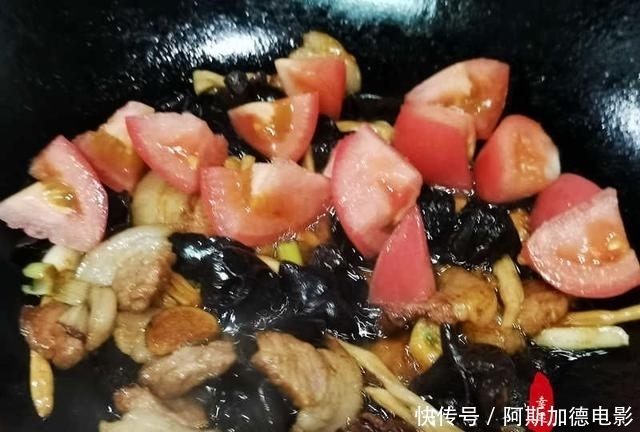 喜欢|豆腐白菜丸子粉条一锅烩的大菜，好吃还接地气，就喜欢家常菜