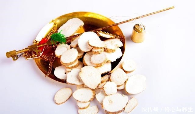 冬天炖羊肉，记得“1泡1煮2香料”，羊肉不腥膻，羊汤奶白鲜香！