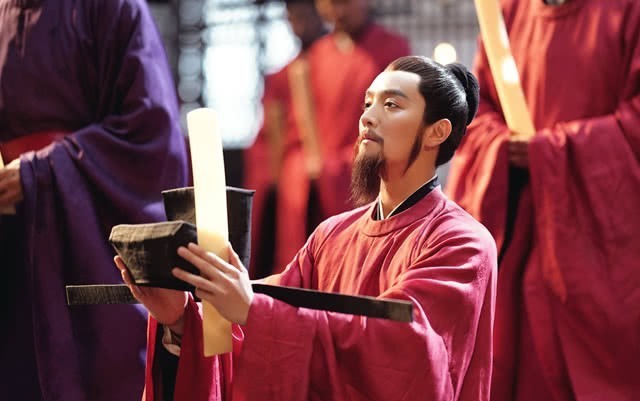 司马光死后列入奸党,朝廷下令毁著作,《资治通鉴》为何仍在世?