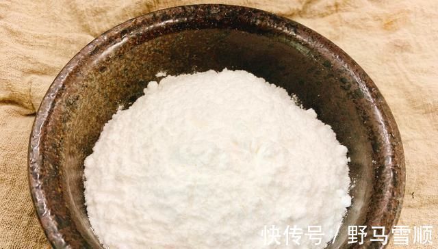 面食|酵母粉和泡打粉、小苏打有什么区别牢记这三点，你也能成为大厨