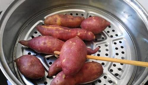 钓鱼技巧：科学打窝的几大原则，快速诱鱼成群，聚而钓之！