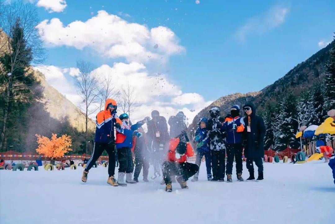 雪地|探访四川阿坝孟屯河谷滑雪场 380米滑雪道让游客尽情穿梭