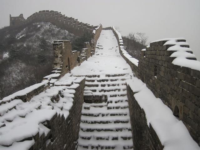 边墙|诗题雪中长城24首:石级层层雪来锁，江山万里卧龙峰