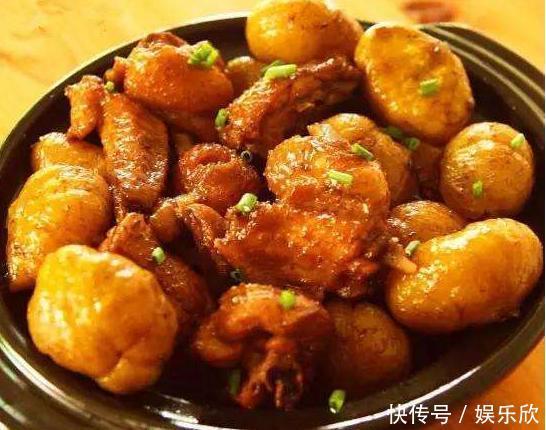 教大家在家做板栗焖鸡,鸡肉软烂,美味又营养,做一锅不够吃!