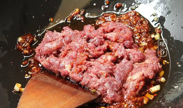  做出来的牛|在家自制牛肉酱，无需腌制，有它吃饭就是香，家人顿顿饭扫光