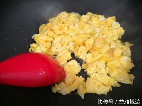 韭菜豆芽炒鸡蛋|便秘最怕这菜,一周吃2次,排出宿便,告别大肚腩,瘦出小蛮腰