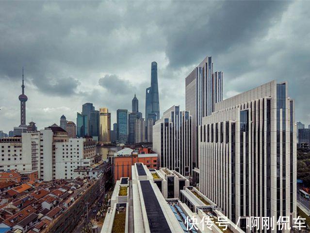 楼盘|“中介”买房和“售楼处”买房的区别在哪?懂行人解释完,明白了