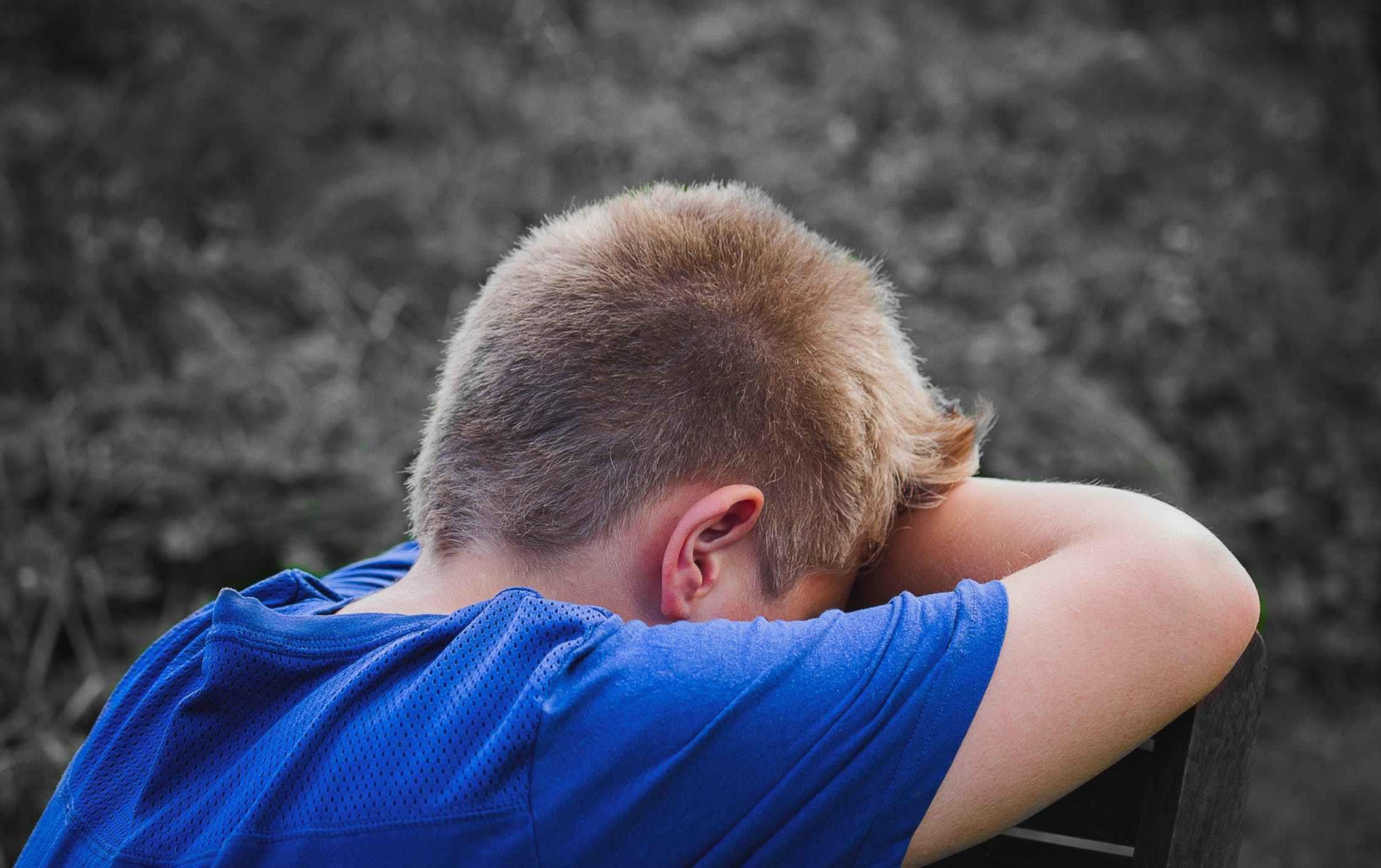 心理健康|一言不合就哭的孩子,和憋着不哭的孩子,长大区别体现在三大方面