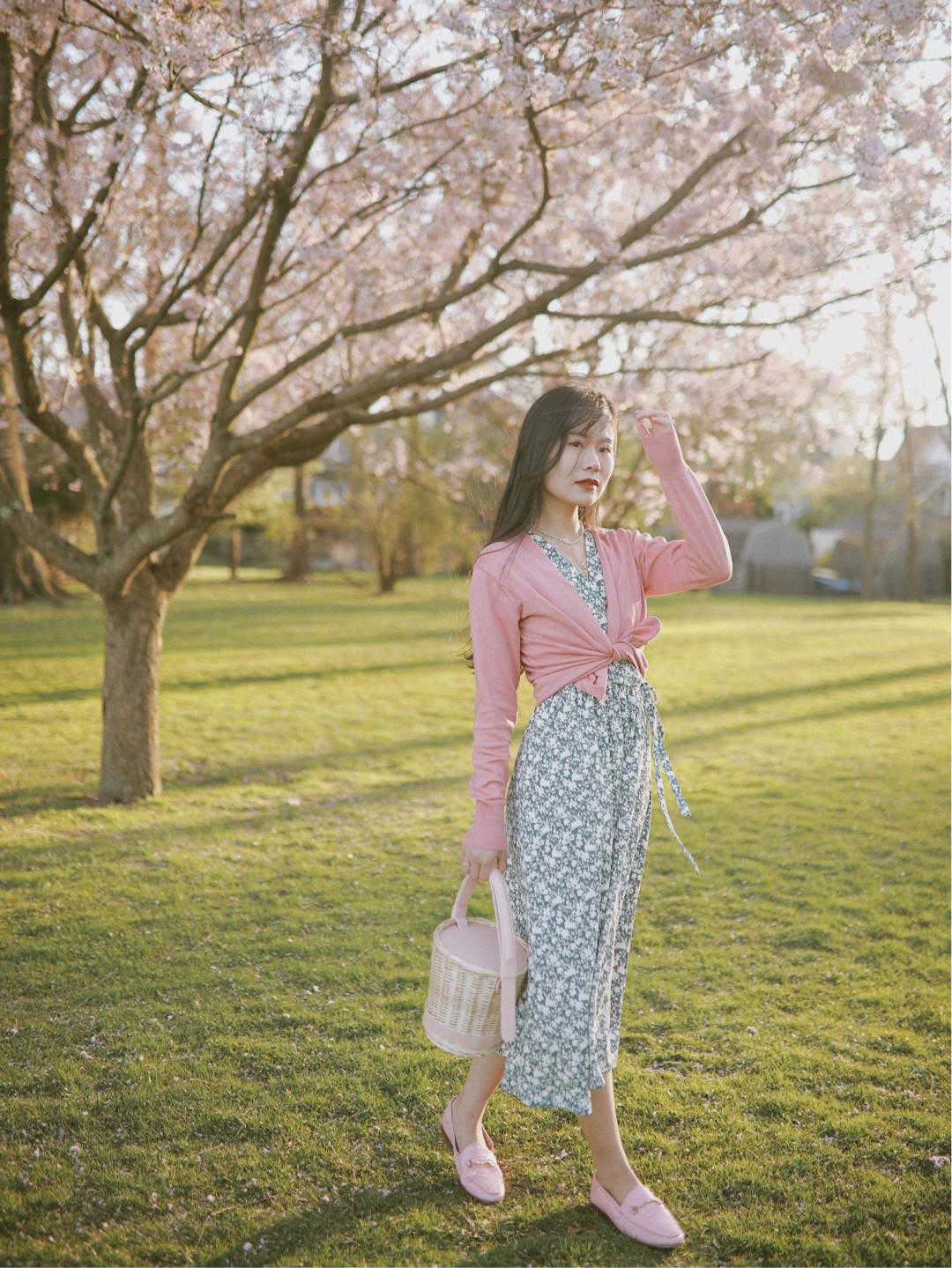 搭配|秋天适合针织衫和裙子,穿出照样美出众