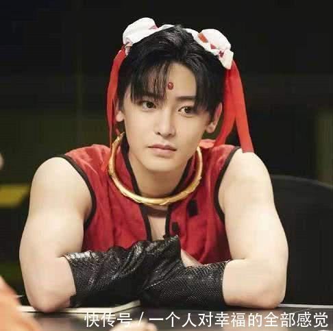 自律|好身材帅哥大赏！盘点娱乐圈自律拥有腹肌的男人们