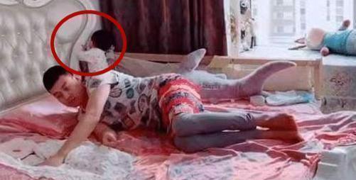 妈妈|宝爸哄娃睡觉,醒后娃“丢了”,看到这样的反应,才知娃是亲生的