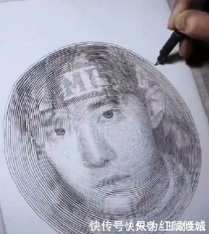 美术生|美术生心血来潮画蚊香,以为是个青铜,到最后发现是个王者,盘他