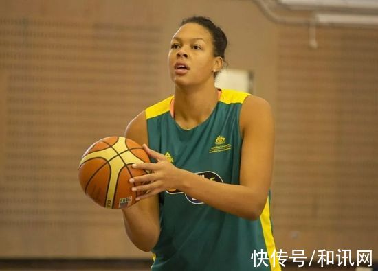 命中率|女版奥尼尔退出国家队！加入成人行业！（图）
