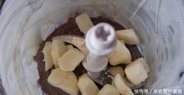 春天来了,荸荠做成马蹄爽和它这样一起喝,喝一杯真是精神爽到底