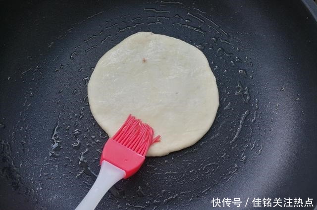 美味的红糖油酥饼,简单易学,好吃不油腻!